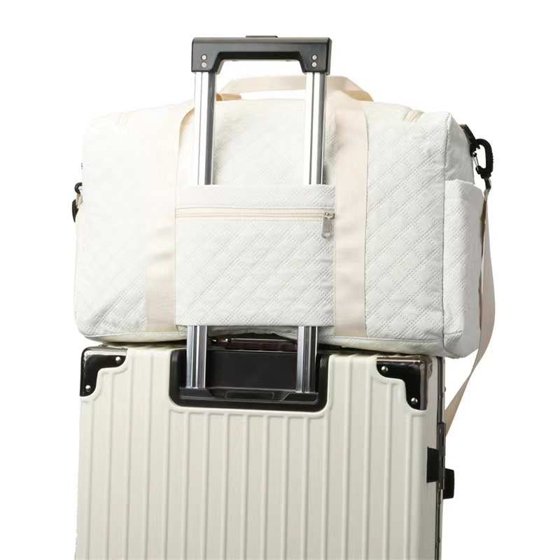 Quilted Large Capacity Weekender Duffel Travel Bag with Shoe Compartment Quilted Large Capacity Weekender Duffel Travel Bag with Shoe Compartment